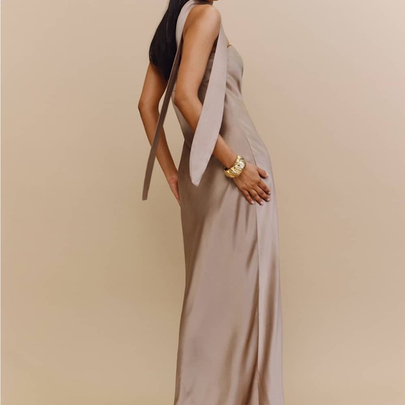 Reformation Oren Silk Dress Macadamia Size. XS New w/Tags - Picture 5 of 8